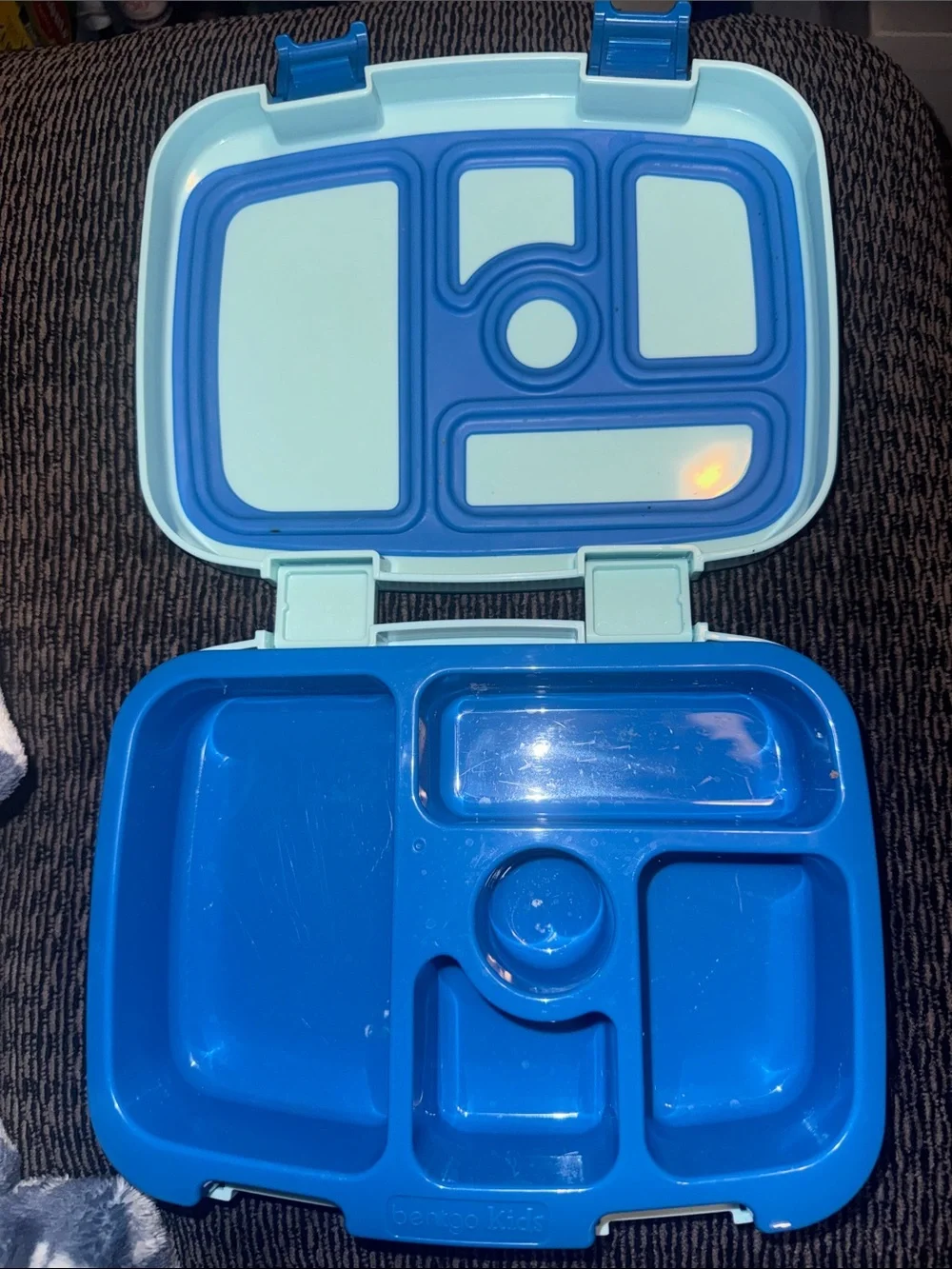 Bentgo Blue & Light Blue Food Storage Container. Seal proof, keeps food fresh!